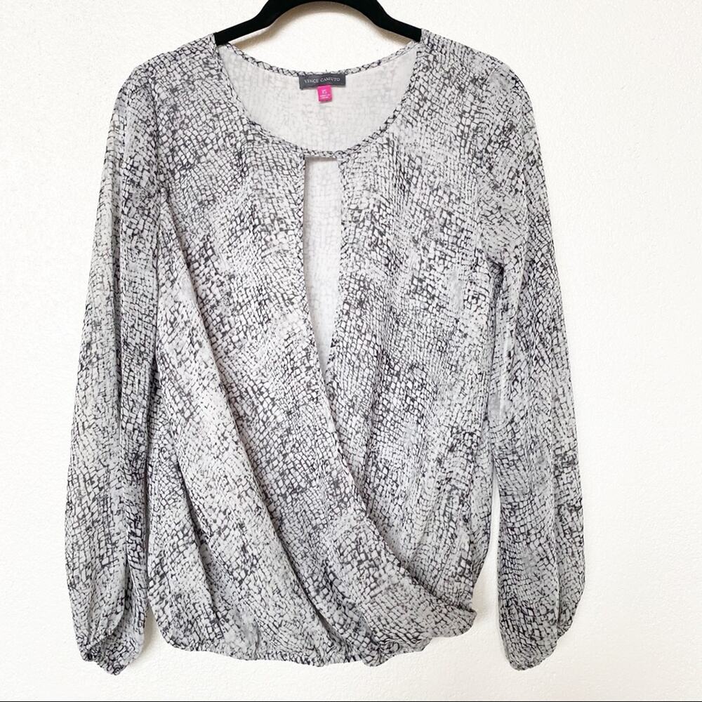 Vince Camuto Long Sleeve Snake Surplice Top Size XS